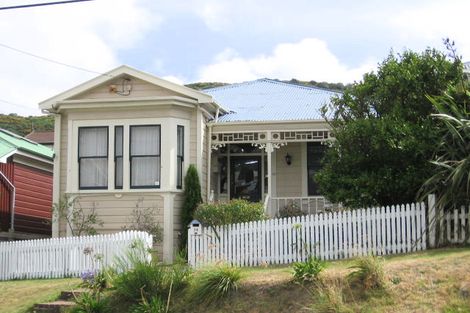Photo of property in 34 Eden Street, Island Bay, Wellington, 6023