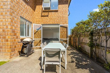 Photo of property in 83 Riverside Road, Orewa, 0931