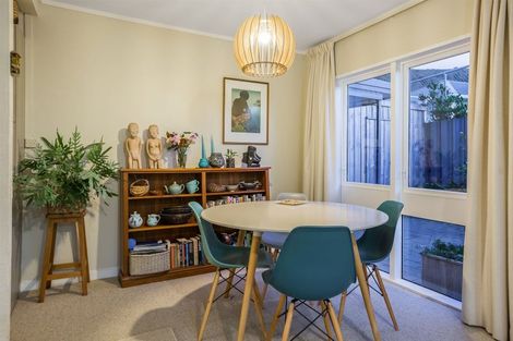 Photo of property in 7/354 Muritai Road, Eastbourne, Lower Hutt, 5013