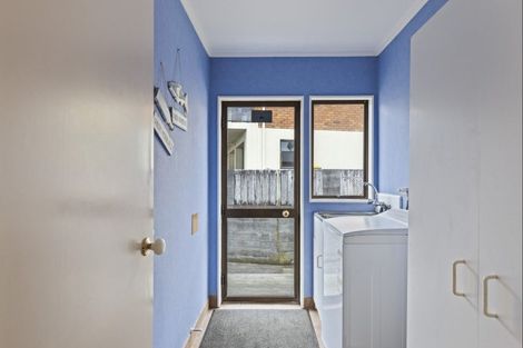 Photo of property in 8a Walmer Grove, Bell Block, New Plymouth, 4312