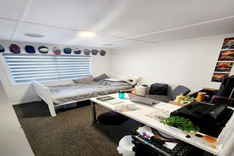 Photo of property in 63 Carlisle Road, Torbay, Auckland, 0630