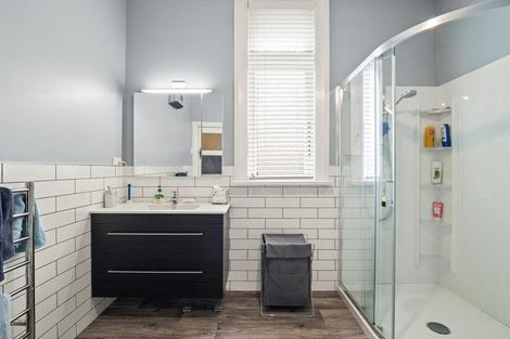 Photo of property in 241 Bay View Road, Saint Clair, Dunedin, 9012