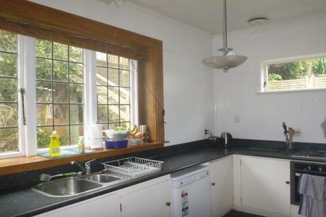 Photo of property in 74 Fairlie Terrace, Kelburn, Wellington, 6021