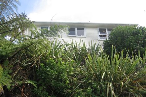 Photo of property in 5 Chequers Way, Crofton Downs, Wellington, 6035