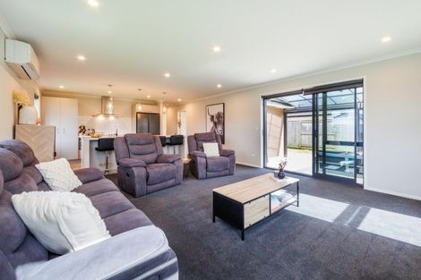 Photo of property in 2 Pearl Grove, Ashhurst, 4810