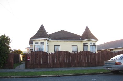 Photo of property in 74 Queens Drive, Saint Kilda, Dunedin, 9012