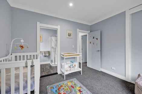 Photo of property in 4 Manatu Lane, Inglewood, 4330