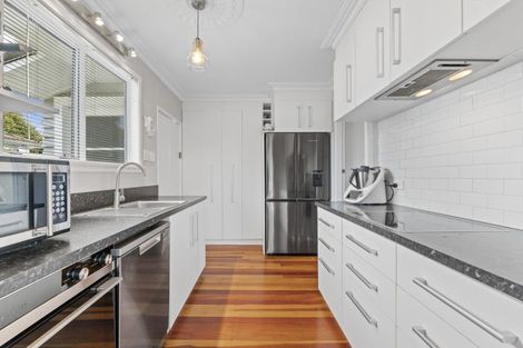 Photo of property in 408a Carrington Street, Upper Vogeltown, New Plymouth, 4310