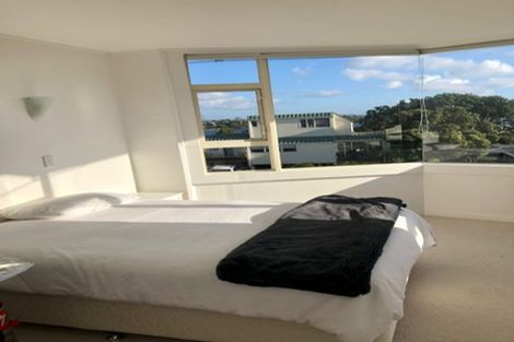 Photo of property in 2/90 Kitchener Road, Milford, Auckland, 0620