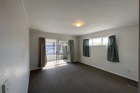 Photo of property in 98 Carrington Road, Mount Albert, Auckland, 1025