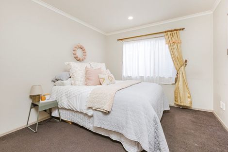 Photo of property in 10d Evans Road, Weymouth, Auckland, 2103