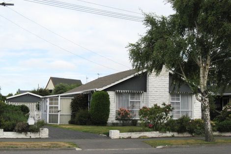 Photo of property in 14 Cutts Road, Russley, Christchurch, 8042