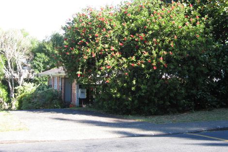 Photo of property in 2/6 Awaruku Road, Torbay, Auckland, 0630