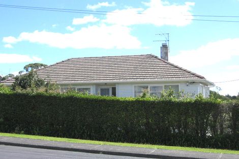 Photo of property in 12 Aberdeen Road, Campbells Bay, Auckland, 0620
