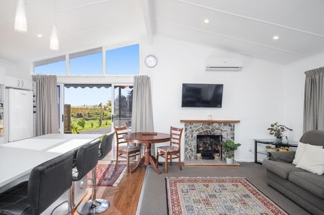 Photo of property in 1335 East Coast Road, Redvale, Albany, 0794