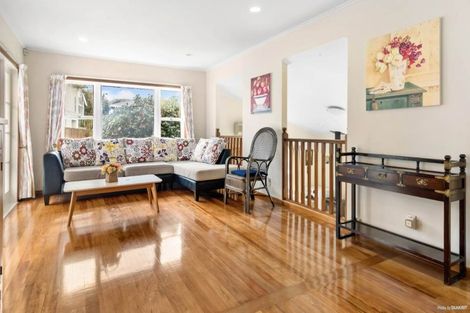 Photo of property in 27 Bruce Road, Glenfield, Auckland, 0629