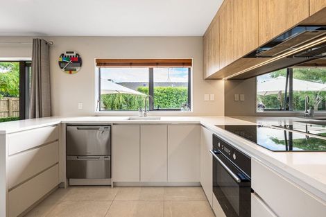 Photo of property in 20 Hocken Place, Mangere Bridge, Auckland, 2022