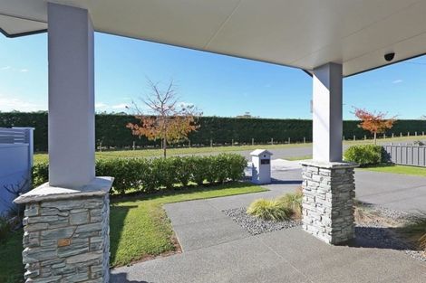 Photo of property in 79 Arataki Road, Havelock North, 4130