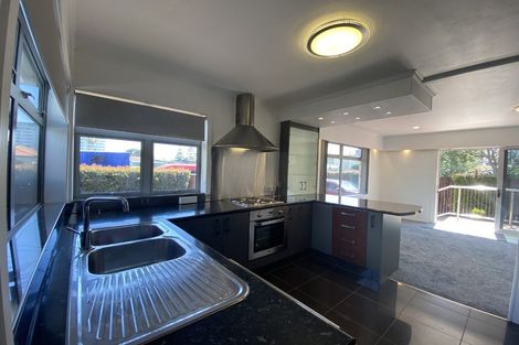 Photo of property in 1/14 Riverside Road, Orewa, 0931