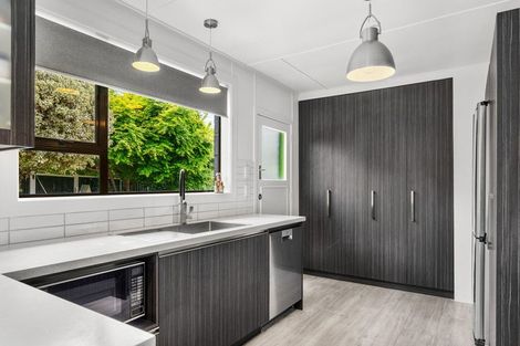 Photo of property in 2 Royal Terrace, Alexandra, 9320