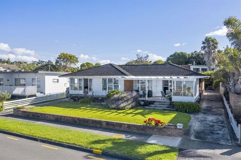 Photo of property in 61 The Esplanade, Eastern Beach, Auckland, 2012