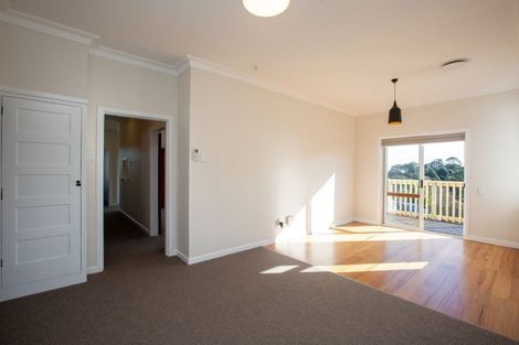 Photo of property in 79 Carrington Street, Lower Vogeltown, New Plymouth, 4310