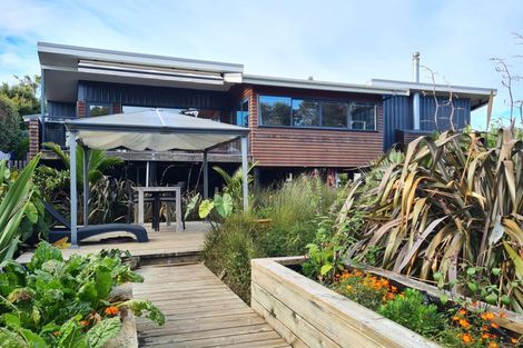 Photo of property in 9 Merwood Lane, Devonport, Auckland, 0624