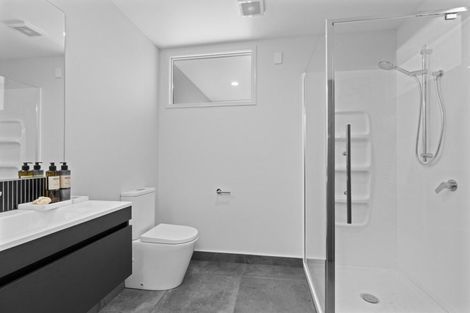 Photo of property in 18a Burn-murdoch Street, St Andrews, Hamilton, 3200