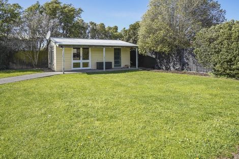 Photo of property in 12 Morris Road, Amberley, 7410