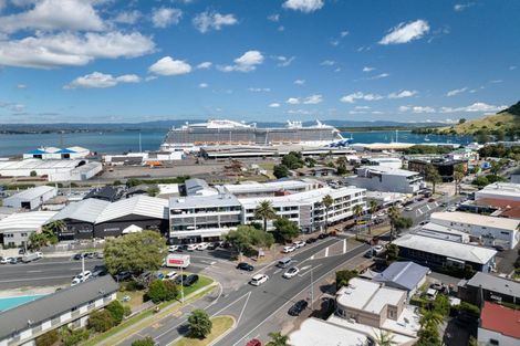 Photo of property in Algarve Apartments, 202/332 Maunganui Road, Mount Maunganui, 3116