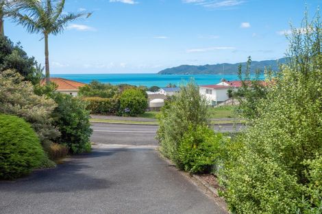 Photo of property in 4 Torsby Road, Coopers Beach, 0420