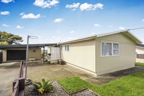 Photo of property in 83 Sunnyvale Road, Massey, Auckland, 0614