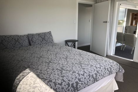 Photo of property in 109 Beachville Road, Redcliffs, Christchurch, 8081