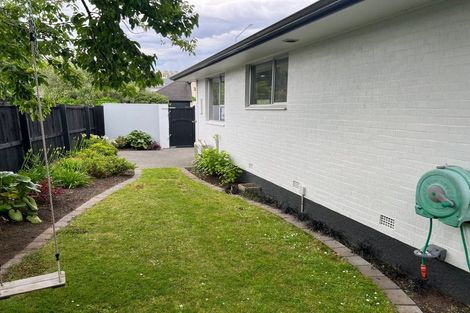 Photo of property in 148 Straven Road, Fendalton, Christchurch, 8014