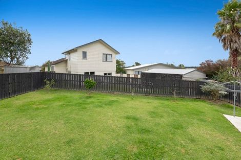 Photo of property in 1 Devonshire Road, Unsworth Heights, Auckland, 0632