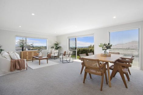 Photo of property in 17 Te Kaka Place, Omokoroa, 3114