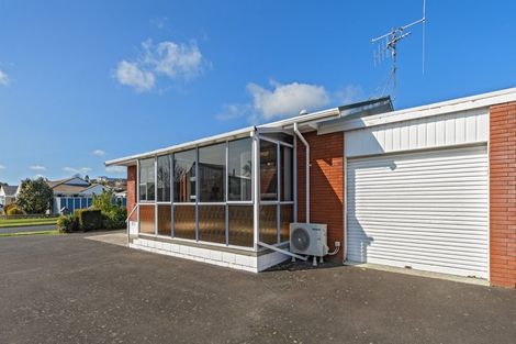 Photo of property in 19 Tupaea Place, Otumoetai, Tauranga, 3110