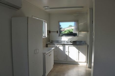 Photo of property in 9 Greers Road, Weymouth, Auckland, 2103