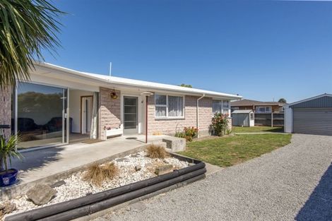 Photo of property in 62 Frensham Crescent, Woolston, Christchurch, 8062