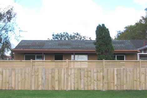 Photo of property in 1/1 Frank Evans Place, Henderson, Auckland, 0610