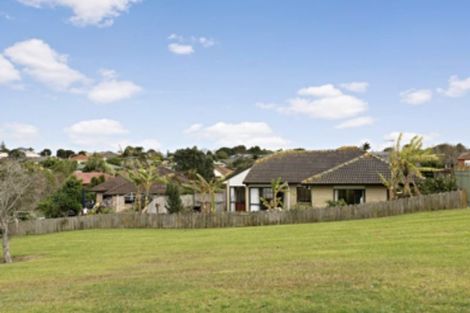 Photo of property in 14 Waimarino Road, Weymouth, Auckland, 2103