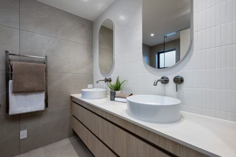 Photo of property in 2/67 Castor Bay Road, Castor Bay, Auckland, 0620