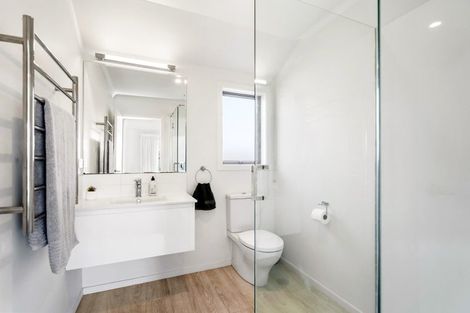 Photo of property in 76 Stace Hopper Drive, One Tree Point, 0118