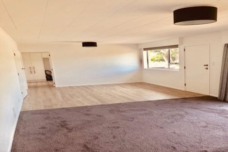 Photo of property in 105a-b Hillcrest Road, Raumati Beach, Paraparaumu, 5032