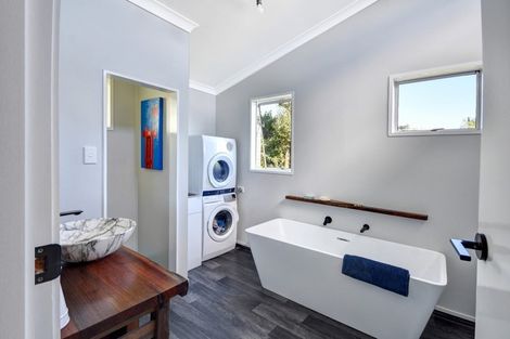 Photo of property in 17 Virginia Avenue, Broad Bay, Dunedin, 9014