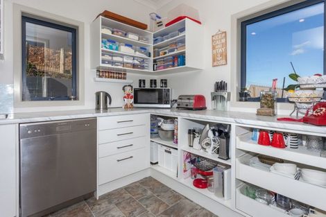 Photo of property in 121 Rangituia Street, Whangamata, 3691