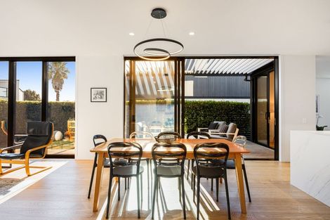 Photo of property in 39d Kowhai Road, Mairangi Bay, Auckland, 0630