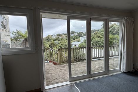 Photo of property in 21 Plunket Street, Kelburn, Wellington, 6012