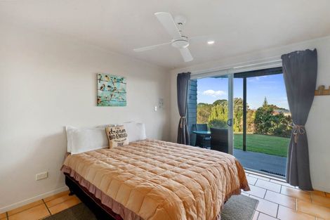 Photo of property in 36 Moir Point Road, Mangawhai Heads, Mangawhai, 0505