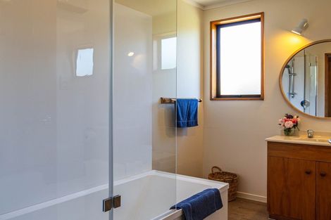 Photo of property in 65 Helwick Street, Wanaka, 9305